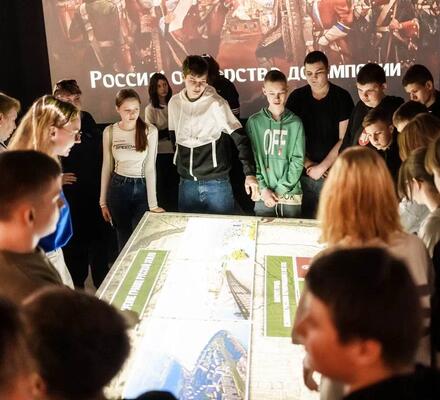 Более 350 восьмиклассников посетили Исторический парк в рамках проекта «Нас пригласили в РМИ» на этой неделе