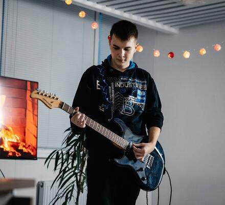 Загляните в атмосферу нашего творческого вечера