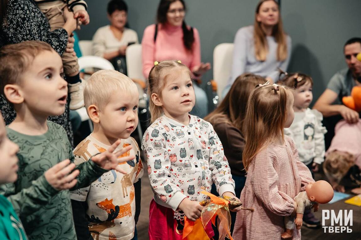 Завершили игровую программу «Цыплят по осени считают»