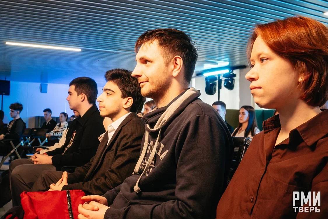 Провели запуск нового образовательного проекта — «Интенсив по ЕГЭ в парках «Россия — Моя история»